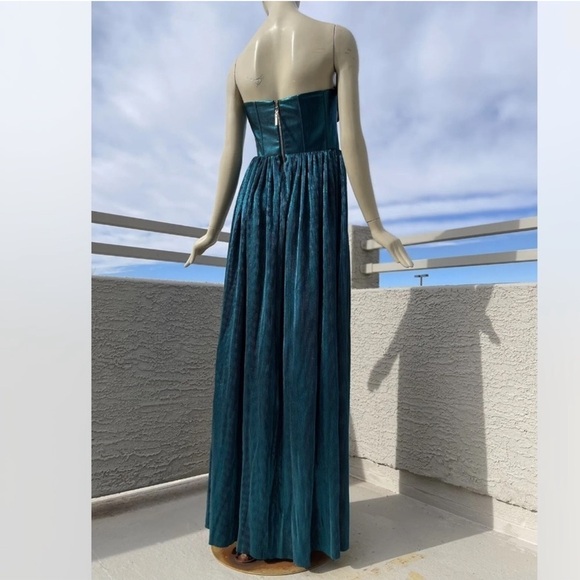 Bronx & Banco Florence Gown - Picture 4 of 7